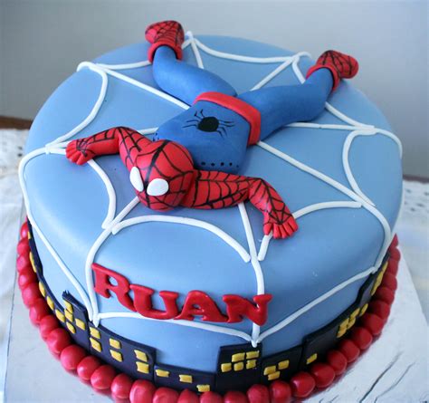 Delana's Cakes: Spiderman Cake