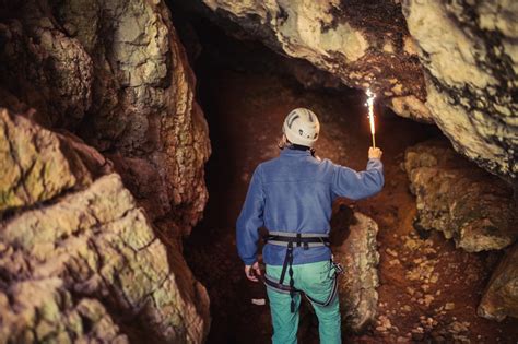 Maps of the curious caves running under St. Louis neighborhoods | FOX 2