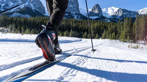 The benefits of cross country skiing: why you should try it this winter | Advnture