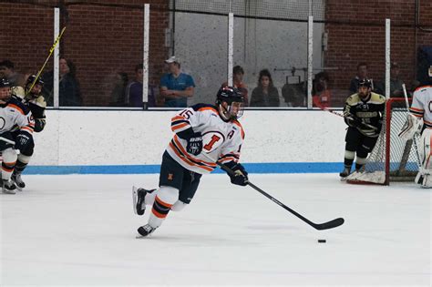 Illinois hockey starts season with undefeated weekend - The Daily Illini