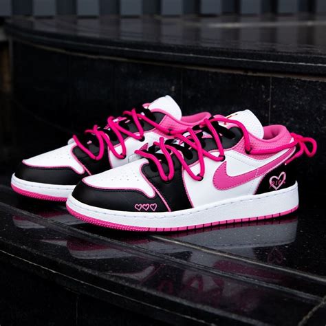 Black-Pink Custom Nike Dunk – unitecustom