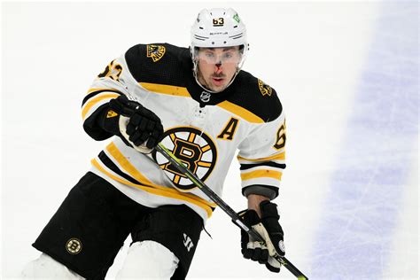 Why Brad Marchand didn't retaliate after a high-stick to the nose