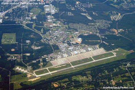 2009 - Little Rock Air Force Base aerial view from Northwe… | Flickr ...