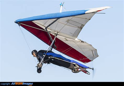 Powered Hand Glider - AirTeamImages.com