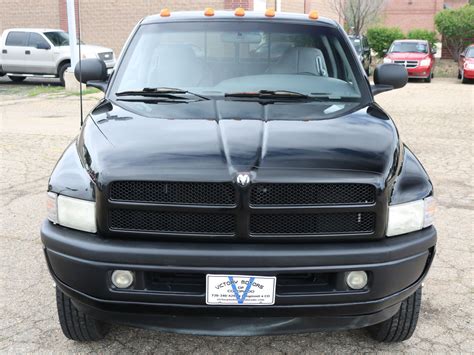 1998 Dodge Ram 3500 SLT | Victory Motors of Colorado