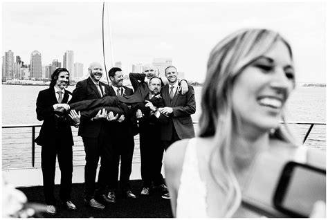 San Diego Harbor Yacht Wedding | Lindsey and Lance - Intimat Wedding