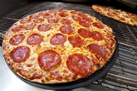 The 7 Best Pizza Restaurants in Indiana!