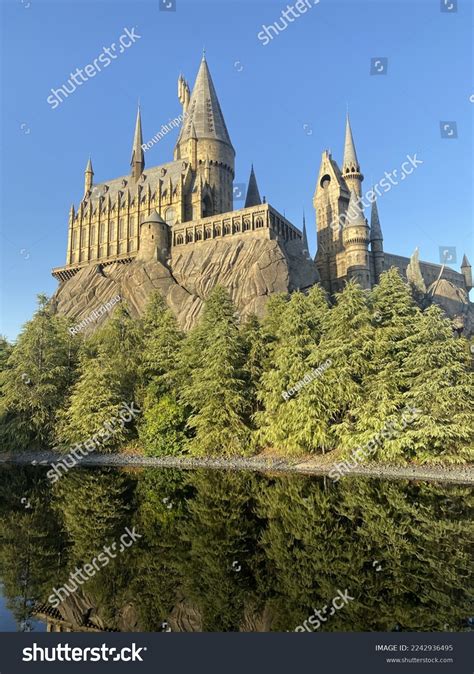 2,501 Hogwarts School Images, Stock Photos, 3D objects, & Vectors | Shutterstock