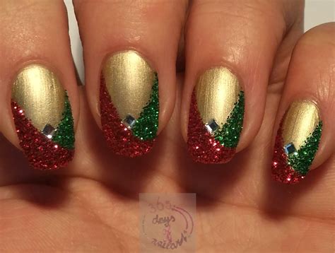 365+ days of nail art: Day 349) Easy Christmas nails