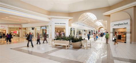 Fashion Outlets of Niagara Falls USA – Macerich