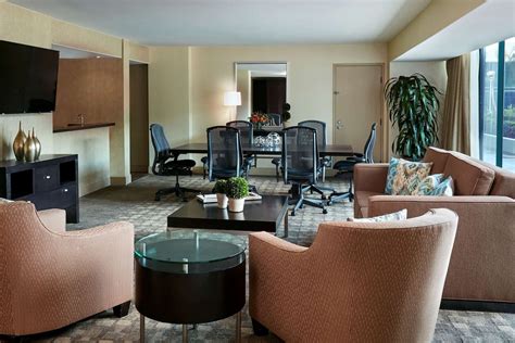 Hilton Anaheim in Anaheim: Find Hotel Reviews, Rooms, and Prices on ...