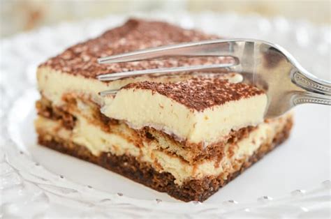 Tiramisu (Best Classic and Authentic Recipe) - Fifteen Spatulas