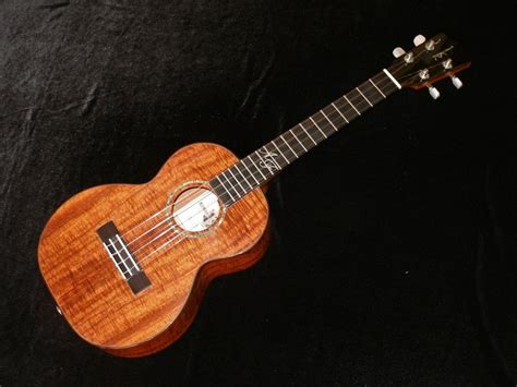 Ukulele Friend Custom Kamaka Tenor Ukulele - Ukulele Friend