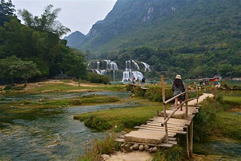 Ban Gioc - Detian Falls (viewed from Vietnamese side) : r/travel