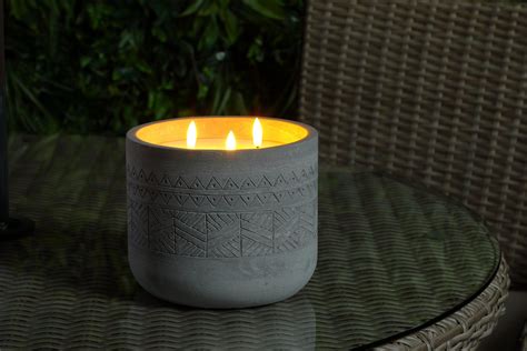 Aztec Concrete Candle - 17cm - Silverland Stone