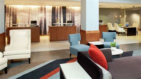 DoubleTree Hotel Chicago - North Shore- First Class Skokie, IL Hotels ...