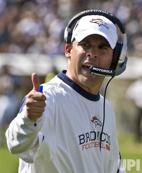 Photo: Broncos Josh McDaniels beats the Raiders in Oakland, California - SXP2009092703 - UPI.com