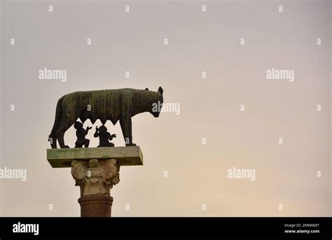 Romulus Remus Mythology Stock Photo - Alamy