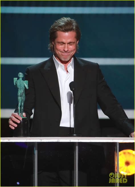 Brad Pitt Jokes About His Tinder Profile During SAG Awards 2020 ...