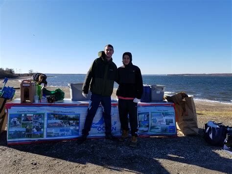 Volunteers Clean Up Two Portsmouth Beaches | Portsmouth, RI Patch