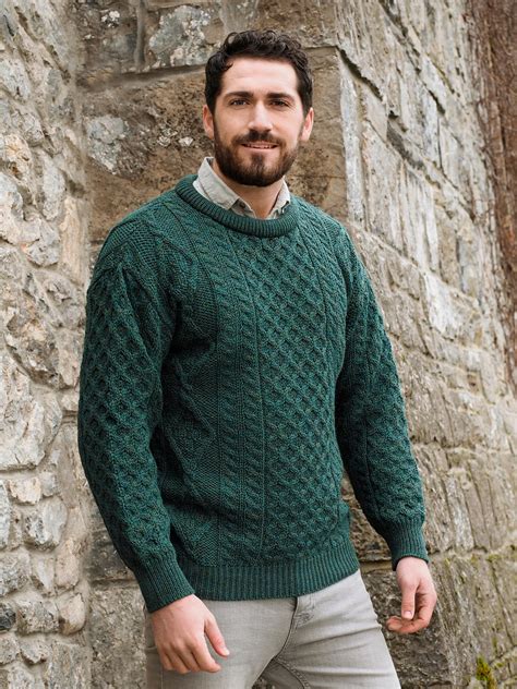 LIGHTWEIGHT TRADITIONAL IRISH ARAN SWEATER - The Irish Celtic Craft Shop