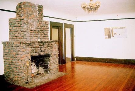 File:Fireplace, Pleasure Point Roadhouse, Monterey Bay, California.jpg - Wikimedia Commons