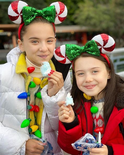 Madeleine and Violet McGraw Visit Disneyland – BeautifulBallad