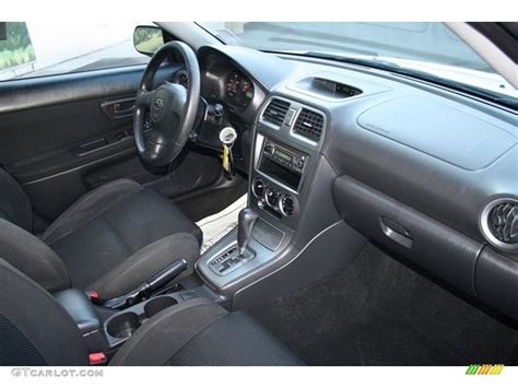 2005 Subaru Impreza 2.5 RS Sedan interior Photo #55610887 | GTCarLot.com