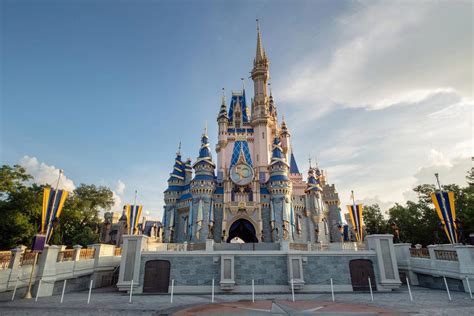 52 Magic Kingdom Tips for 2023 | Guide2WDW