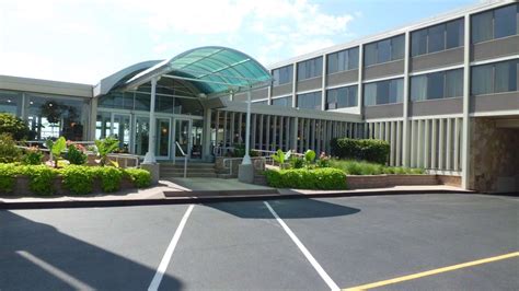 Illinois Beach Resort & Conference Center Zion, IL - See Discounts