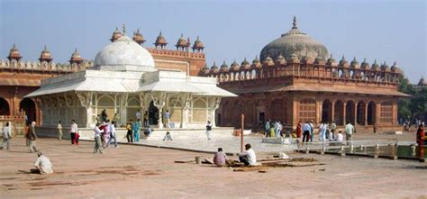 Fatehpur Sikri Agra Dargah Timings, Entry Fee and History