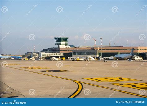 Airport Bologna editorial stock image. Image of planes - 77197434