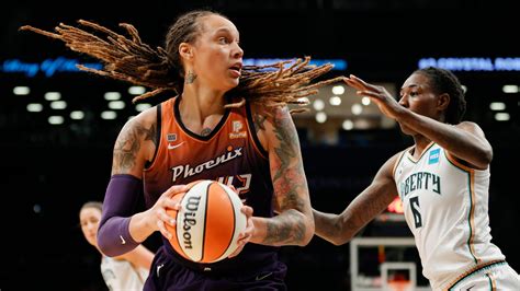 WNBA: Brittney Griner injured after leading Phoenix Mercury rout ...