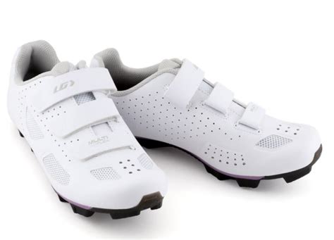 The 7 Best Wide Width Cycling Shoes for Women | Wardrobe Oxygen