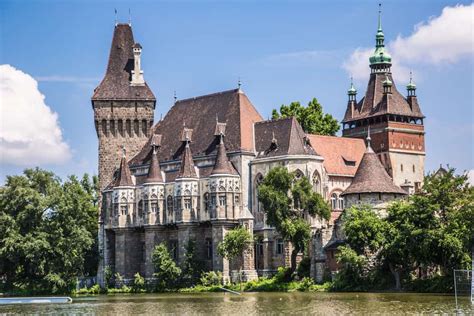 25 Best Hungarian Castles, Palaces and Manor Houses (Photos)