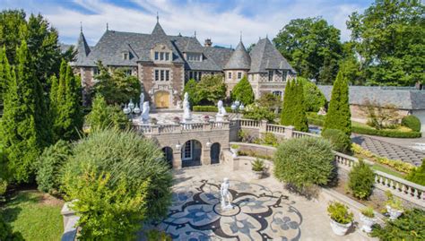 This $85 Million Mansion Reportedly Inspired The Great Gatsby Movie’s Set Design