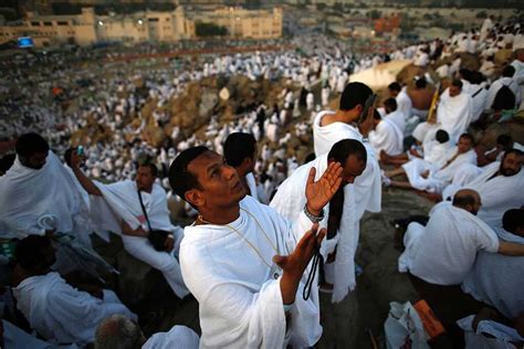 PHOTOS: Muslim Hajj Pilgrimage Reaches Its Pinnacle : The Two-Way : NPR