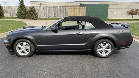 2008 Ford Mustang GT Convertible at Indy 2023 as L100.1 - Mecum Auctions