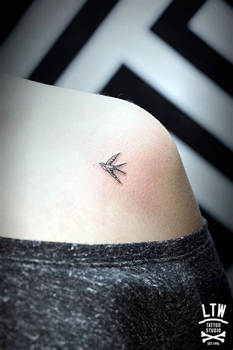 40 Tiny Bird Tattoo Ideas To Admire - Bored Art