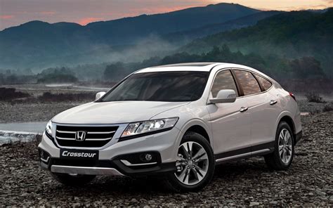 Honda Crosstour - reviews, prices, ratings with various photos