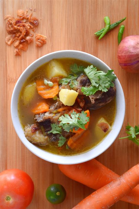 Oxtail soup that will melt your heart with an adventurous twist