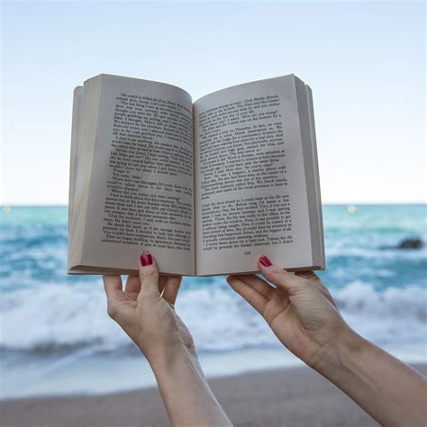 book & beach | summer | adriana serra | Flickr