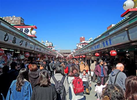 Nakamise Street in Asakusa, Tokyo Editorial Stock Photo - Image of ...