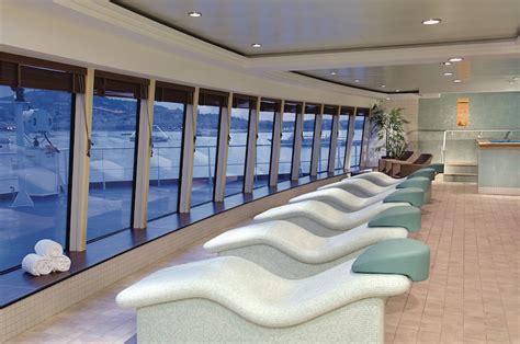 Norwegian Jewel Cruise: Expert Review (2023)