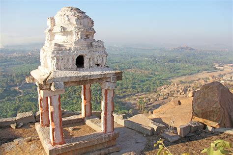 Hampi (Vijayanagar) | India Travel Guide | Rough Guides | Hampi Ruins Map