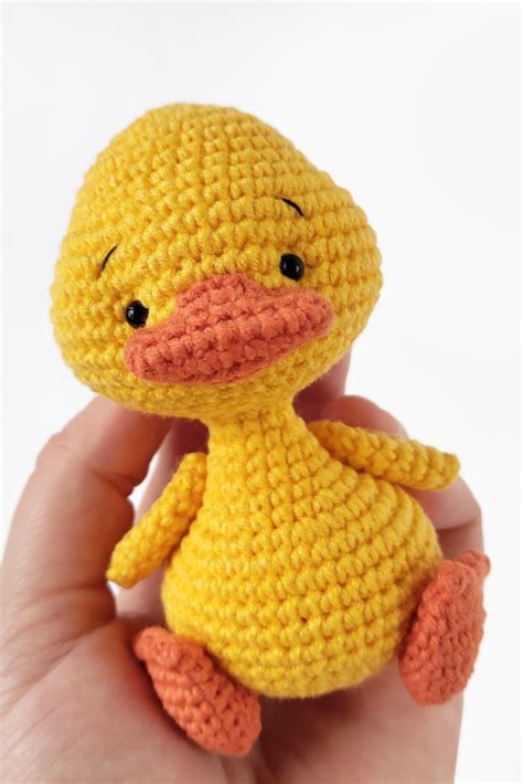 Crochet duck pattern: Venya the Duckling. Easter amigurumi | Örgü projeleri, Örme bebekler ...