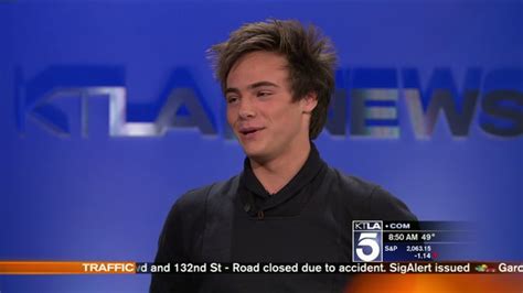 Kevin Quinn Takes Flight in `Peter Pan and Tinkerbell A Pirates Christmas` | KTLA