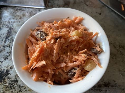 Recipe: Carrot Slaw with Raisins and Pineapple - Burnt My FingersBurnt My Fingers