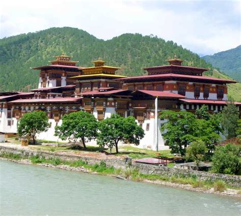 Photos of Punakha City: Images and photos