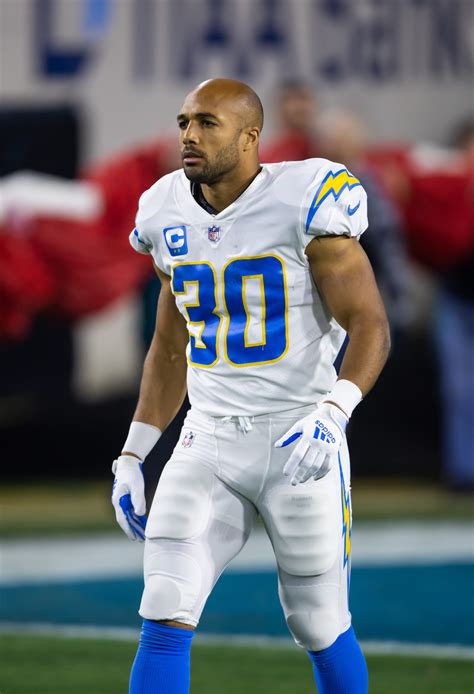 Austin Ekeler Addresses Chargers Contract, RB Market